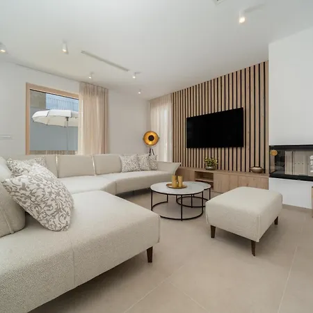 Vila New! Adore