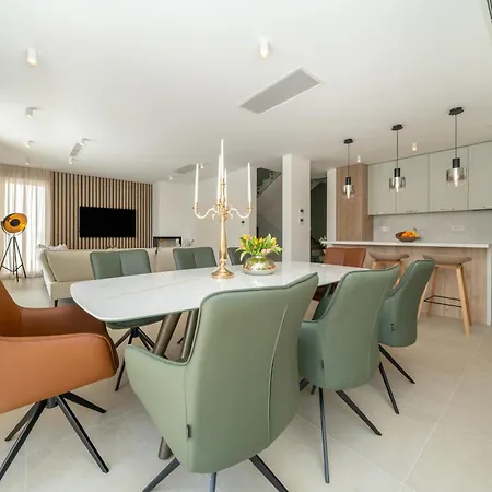 Vila New! Adore Makarska