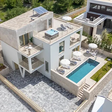Vila New! Adore